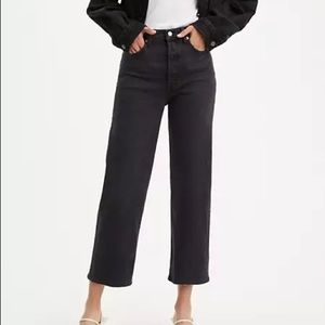 Levi’s Ribcage Straight Jeans